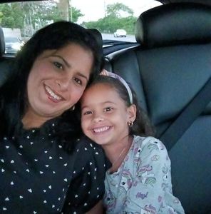 Meet your Posher, Yisel